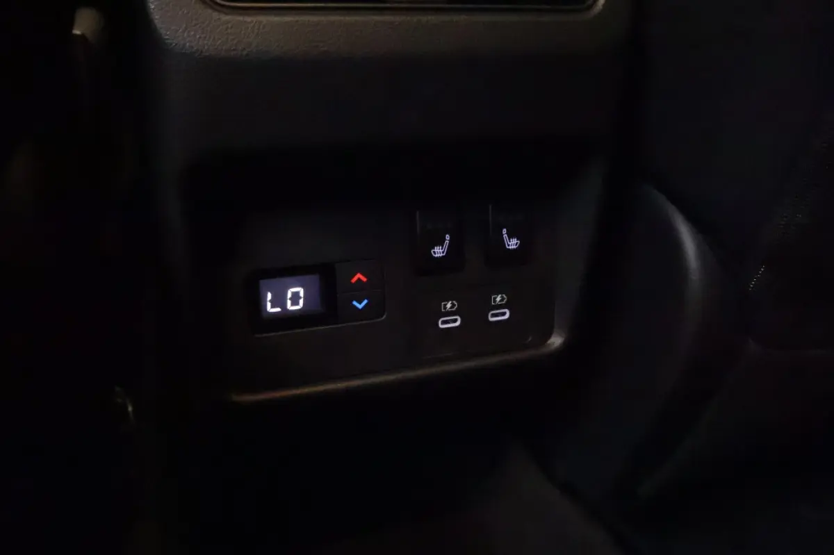1.5 e-4ORCE Tekna 4WD | Two-Tone