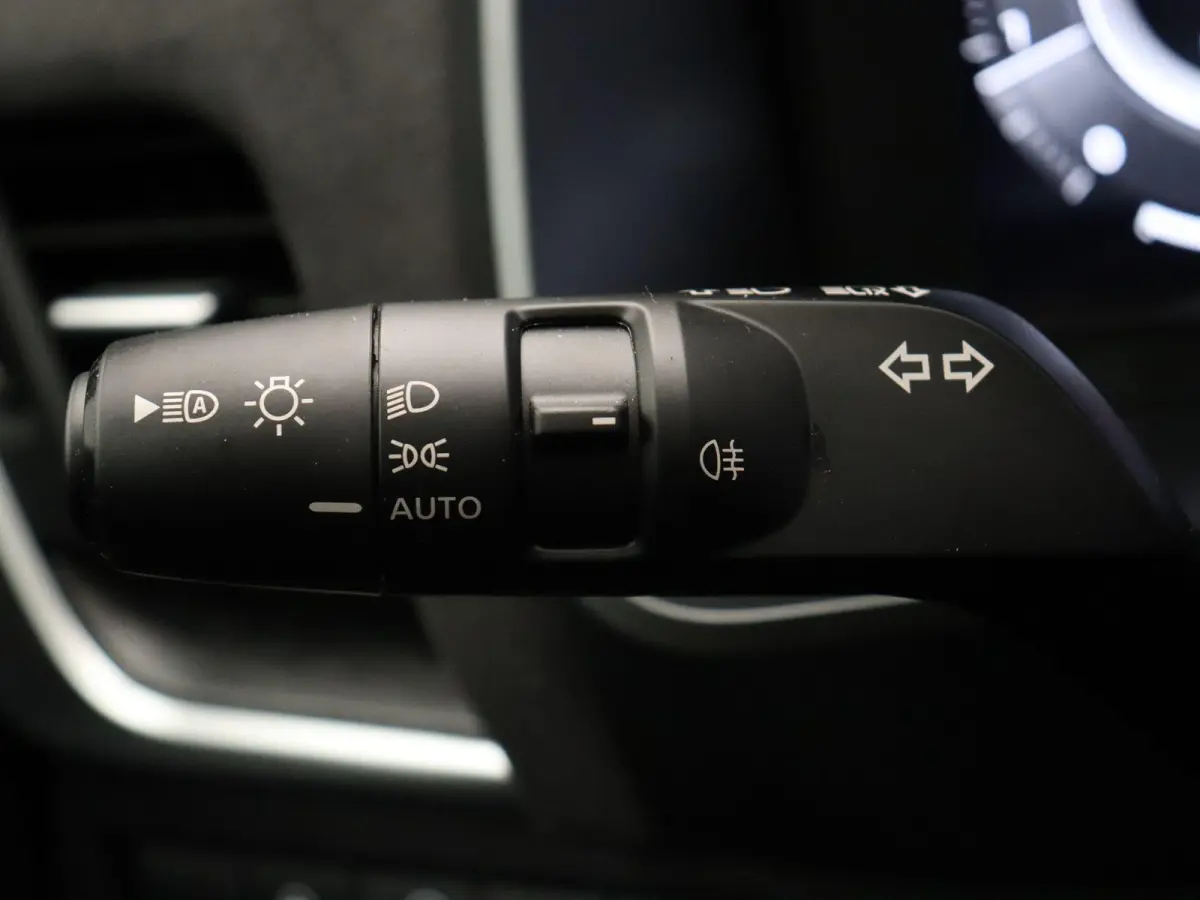 1.3 MHEV Xtronic Tekna Plus | Leder | Stoel en stuurverwarming | Memory | Carplay | HUD | Led |