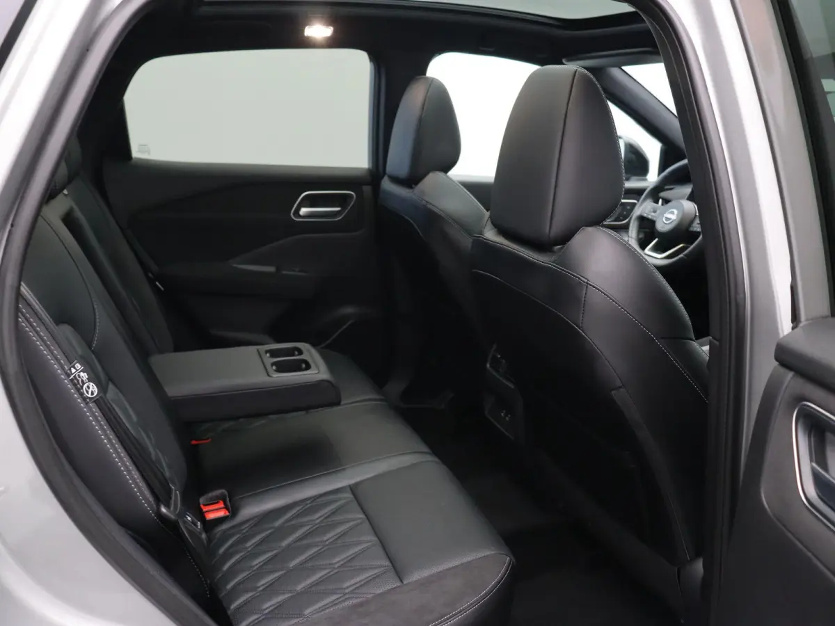 1.3 MHEV Xtronic Tekna Plus | Leder | Stoel en stuurverwarming | Memory | Carplay | HUD | Led |
