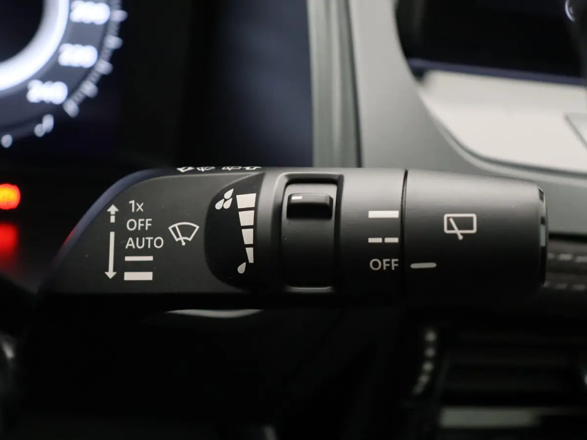 1.3 MHEV Xtronic Tekna Plus | Leder | Stoel en stuurverwarming | Memory | Carplay | HUD | Led |