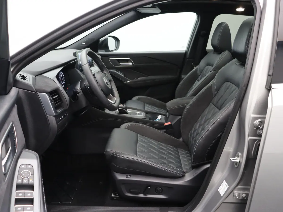 1.3 MHEV Xtronic Tekna Plus | Leder | Stoel en stuurverwarming | Memory | Carplay | HUD | Led |