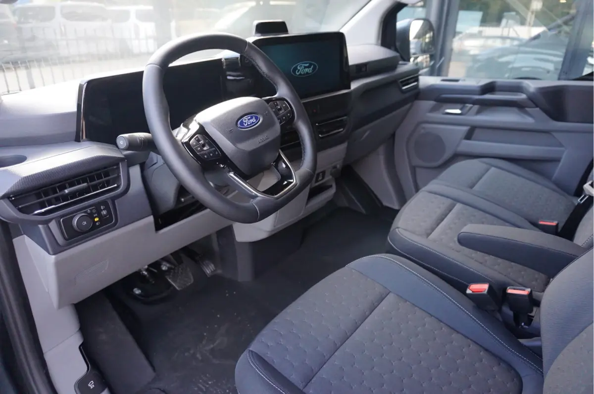 320L 218PK 71KWH AWD Limited Elektrisch AUT BPM VRIJ!! Apple CP/Android A, LED, Trekhaak, 2x Schuifdeur!! NR. EC51