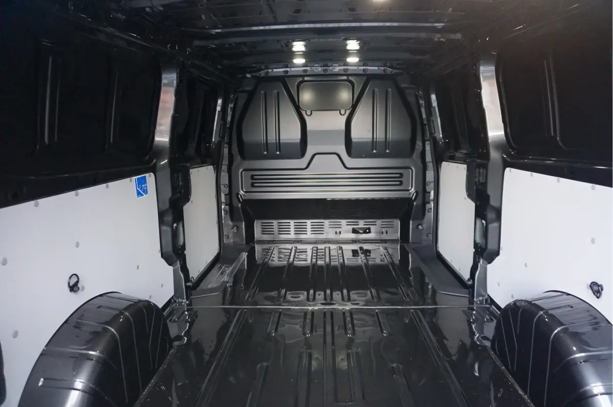 320L 218PK 71KWH AWD Limited Elektrisch AUT BPM VRIJ!! Apple CP/Android A, LED, Trekhaak, 2x Schuifdeur!! NR. EC51