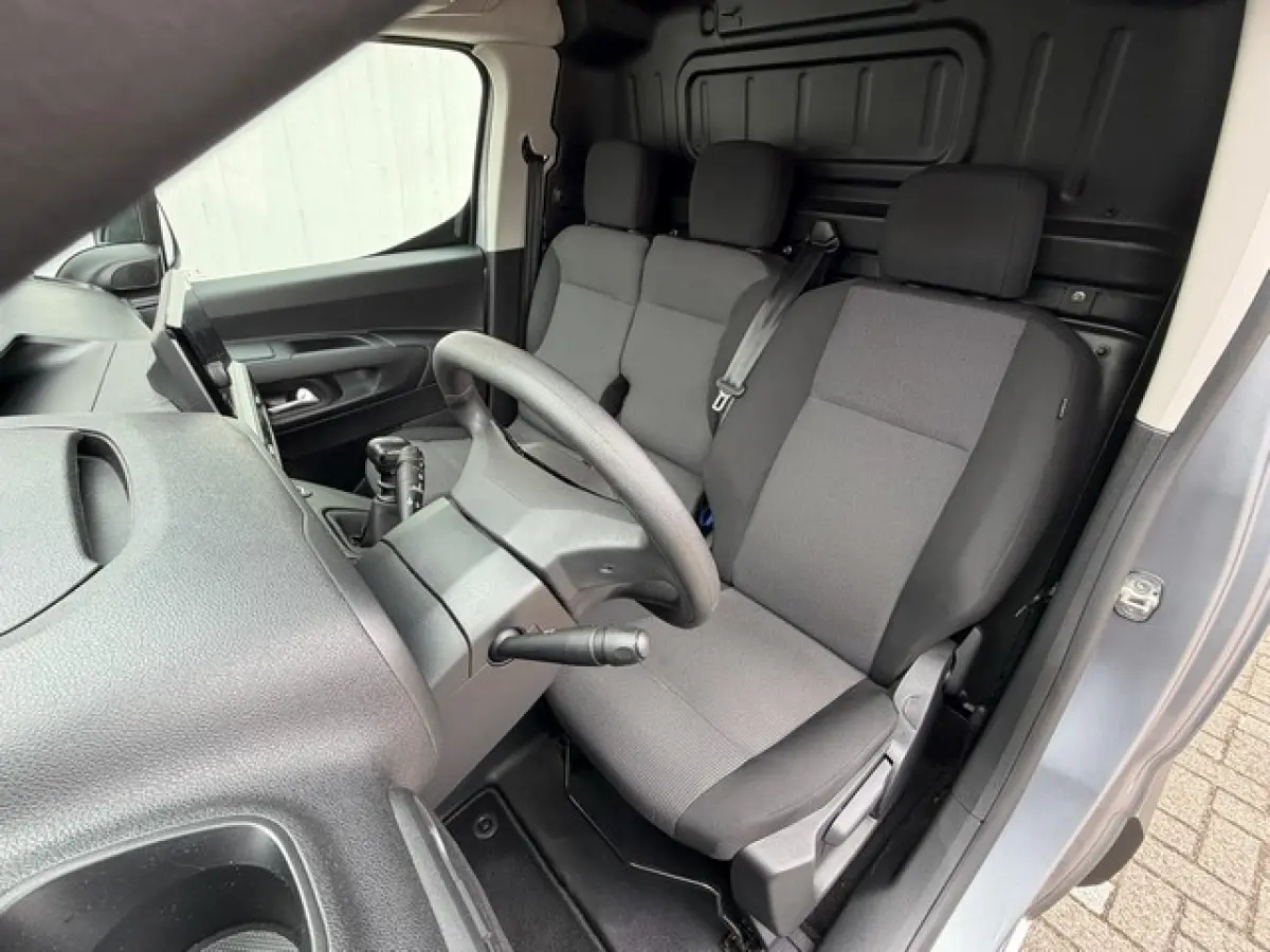 1.5 BlueHDi met Navi/Camera, Digitaal Dashboard, Facelift-Model