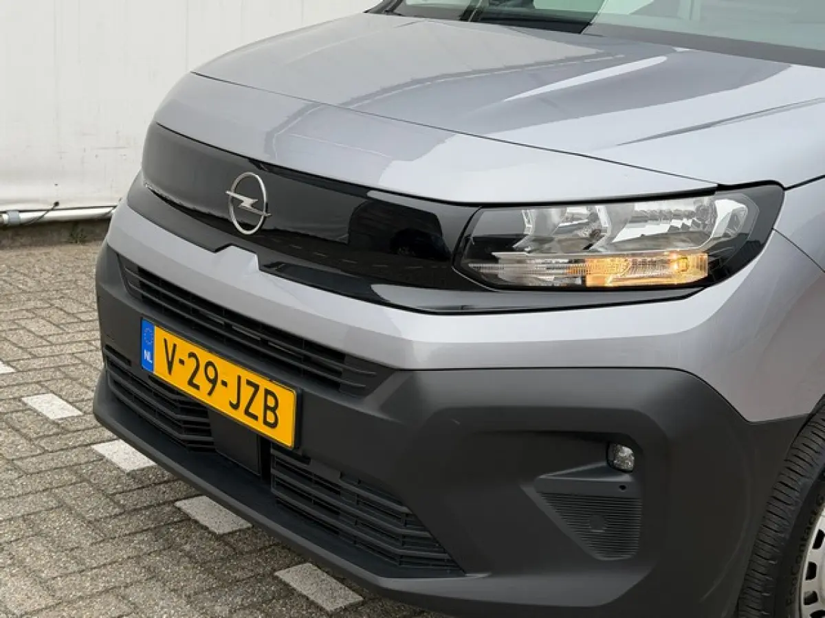 1.5 BlueHDi met Navi/Camera, Digitaal Dashboard, Facelift-Model