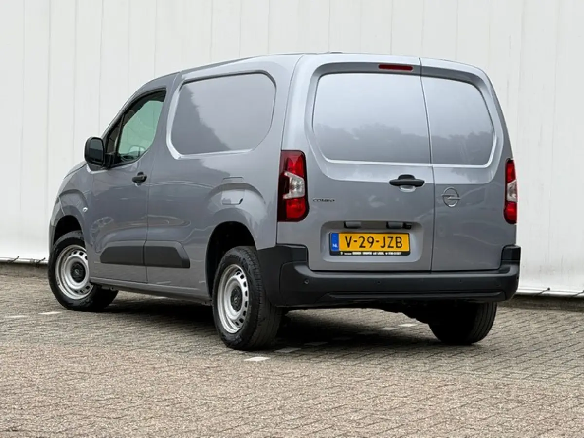 1.5 BlueHDi met Navi/Camera, Digitaal Dashboard, Facelift-Model
