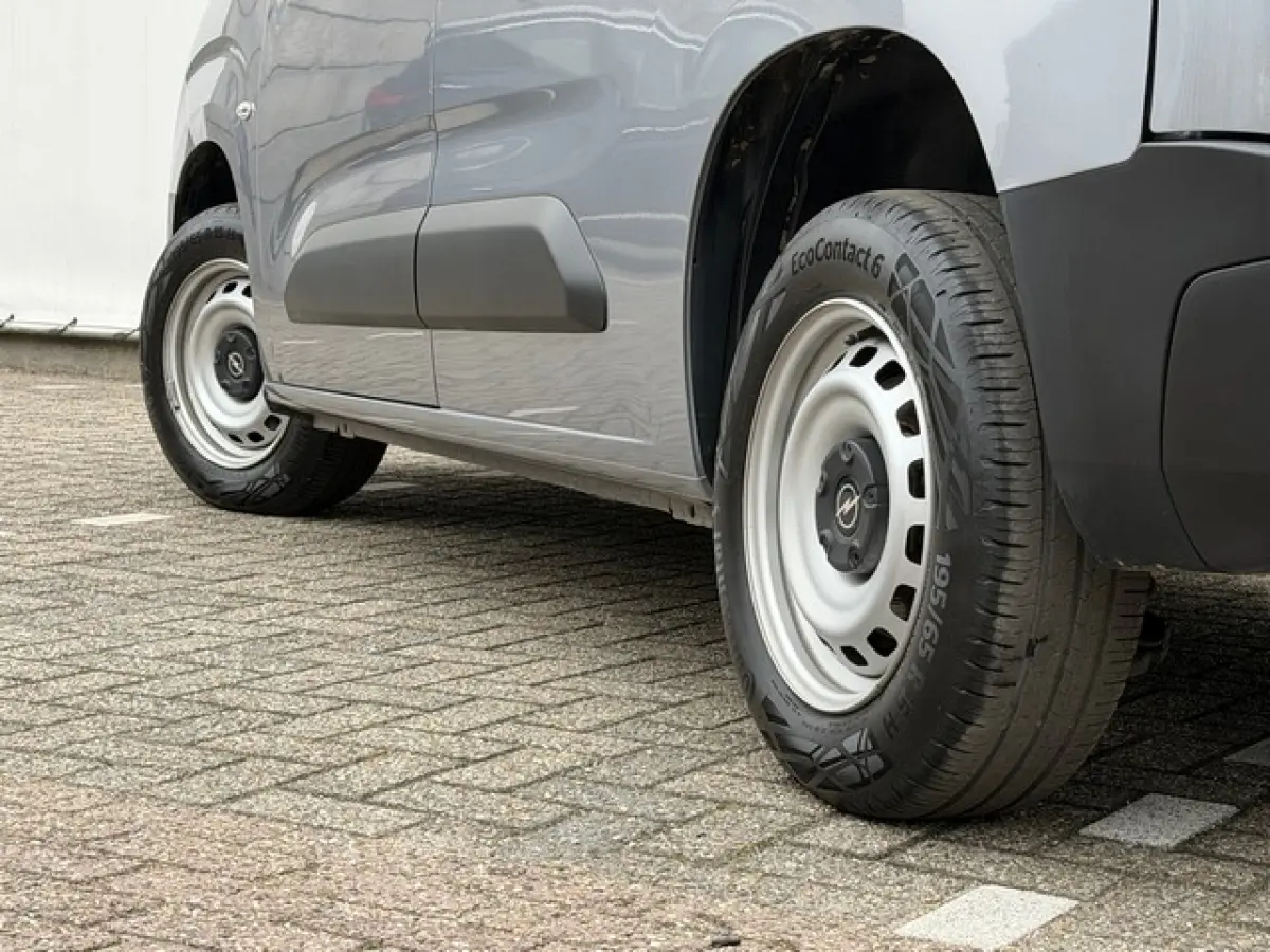 1.5 BlueHDi met Navi/Camera, Digitaal Dashboard, Facelift-Model
