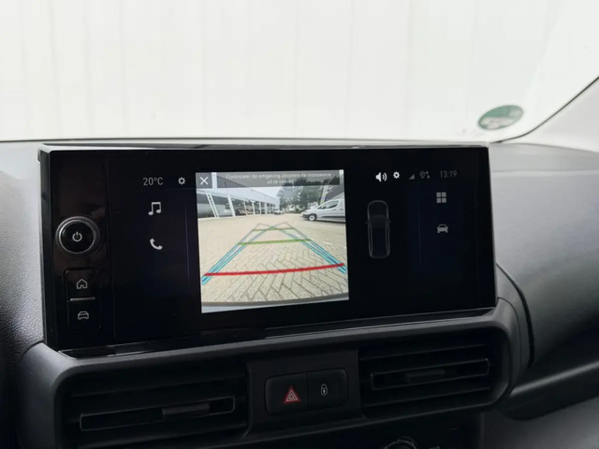 1.5 BlueHDi met Navi/Camera, Digitaal Dashboard, Facelift-Model