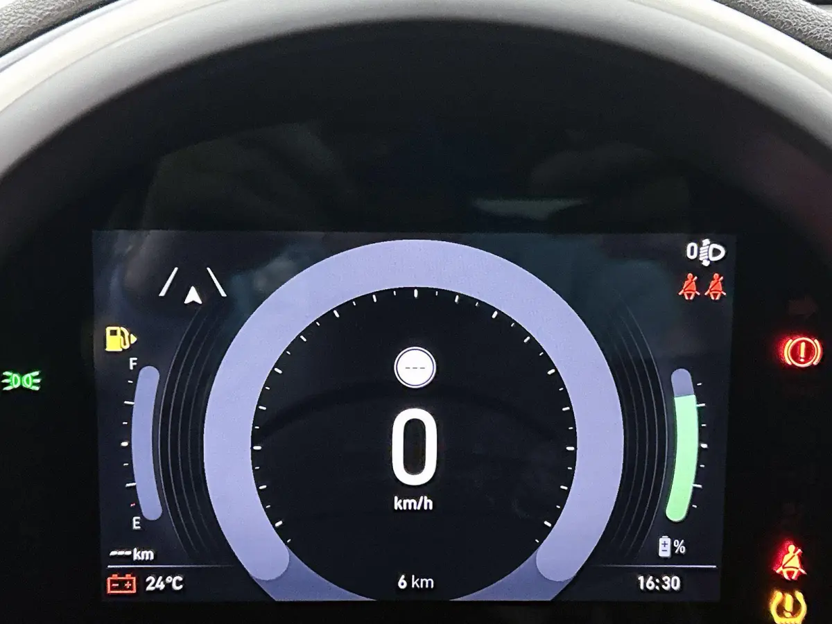 1.0 65k Hybrid La Prima | VOORRAAD VOORDEEL | Climate Control | Apple CarPlay/Android Auto | 17''LMV | Glazendak | Camera | Cruise Control | Stoelverwarming | LED |