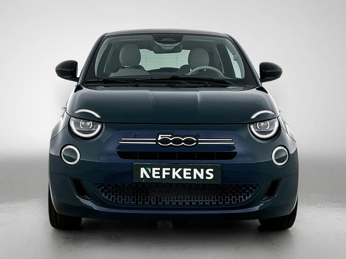 1.0 65k Hybrid La Prima | VOORRAAD VOORDEEL | Climate Control | Apple CarPlay/Android Auto | 17''LMV | Glazendak | Camera | Cruise Control | Stoelverwarming | LED |