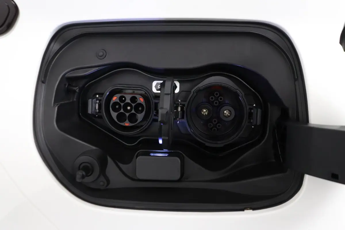 2.4 PHEV First Edition | Trekhaak |