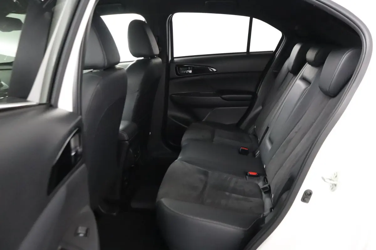 2.4 PHEV First Edition | Trekhaak |