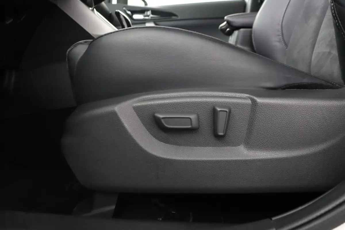 2.4 PHEV First Edition | Trekhaak |