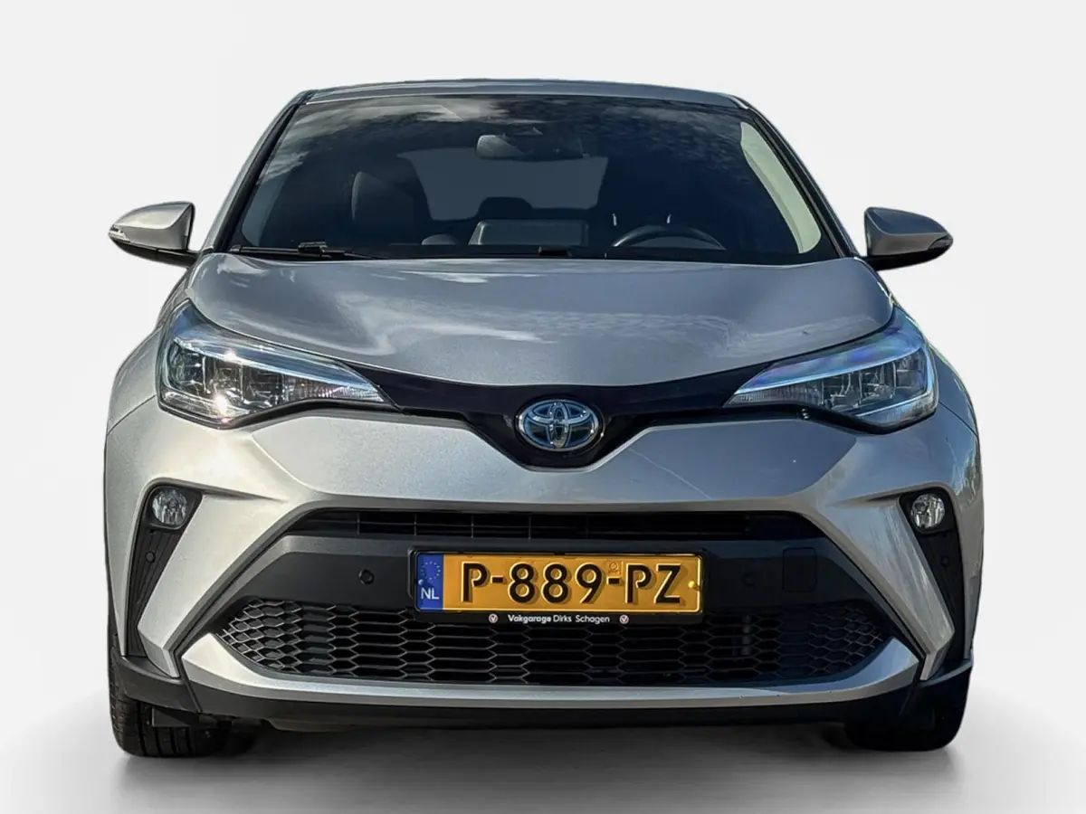 1.8 Hybrid Dynamic ✅ LED ✅ Camera ✅ CarPlay