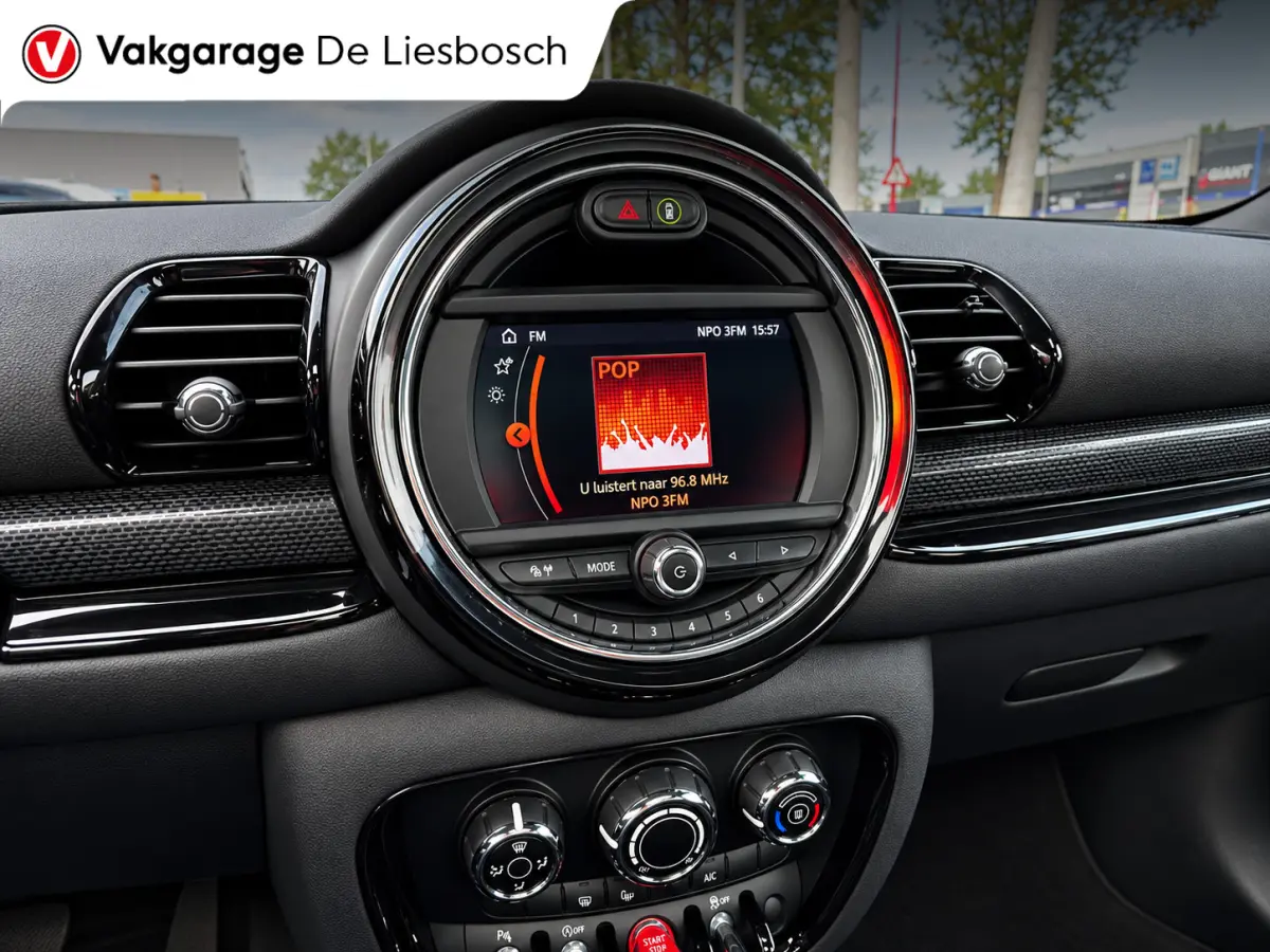 1.5 Cooper Chili Serious Business/leer/navi/pano/stoelverw/boeken