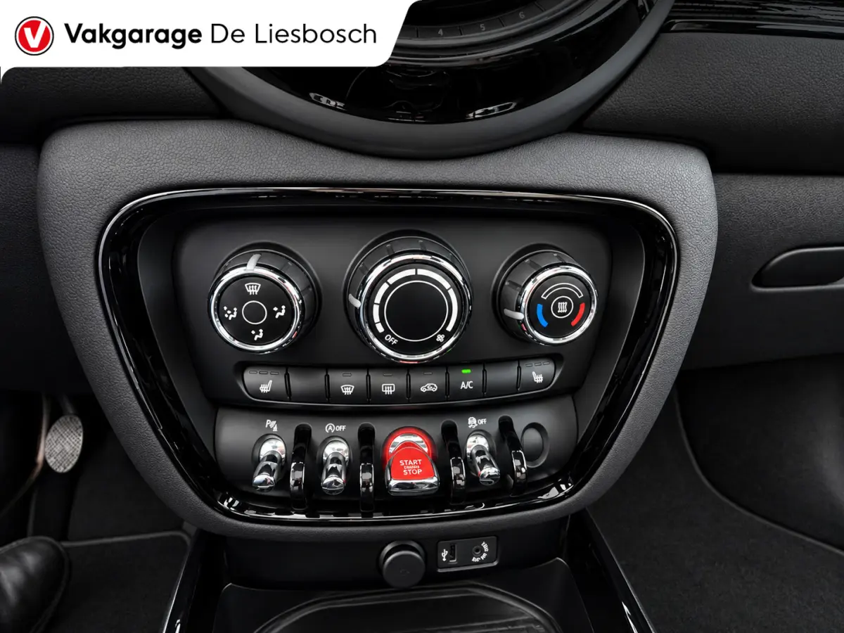 1.5 Cooper Chili Serious Business/leer/navi/pano/stoelverw/boeken