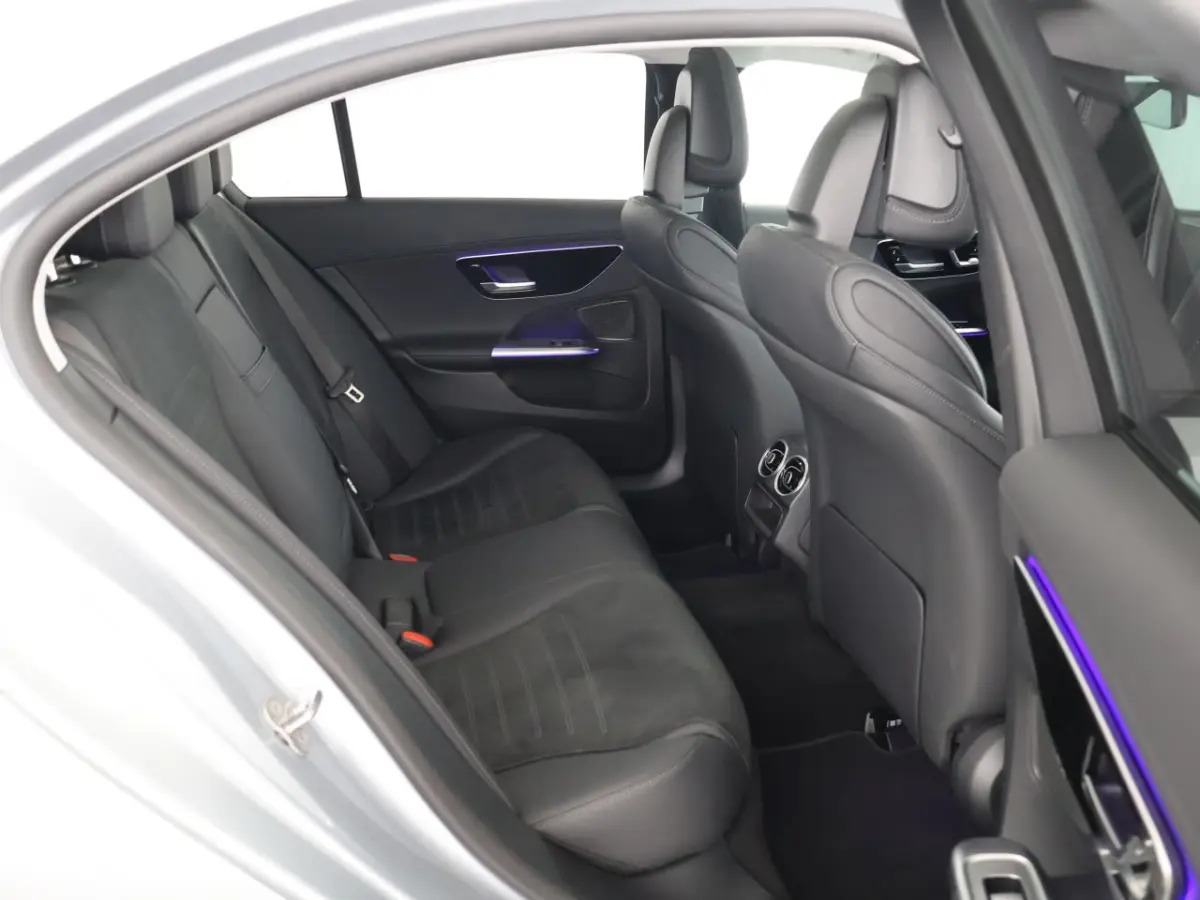 300e AMG ** HIGH LED, MBUX+, PANORAMA, NIGHT, MEMORY, KEYLESS ** Ex MB-AG, € 26.700,= onder NP ** ** INFORMEER OOK NAAR ONZE AANTREKKELIJKE FINANCIAL-LEASE TARIEVEN **