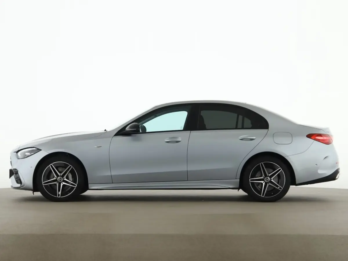 300e AMG ** HIGH LED, MBUX+, PANORAMA, NIGHT, MEMORY, KEYLESS ** Ex MB-AG, € 26.700,= onder NP ** ** INFORMEER OOK NAAR ONZE AANTREKKELIJKE FINANCIAL-LEASE TARIEVEN **