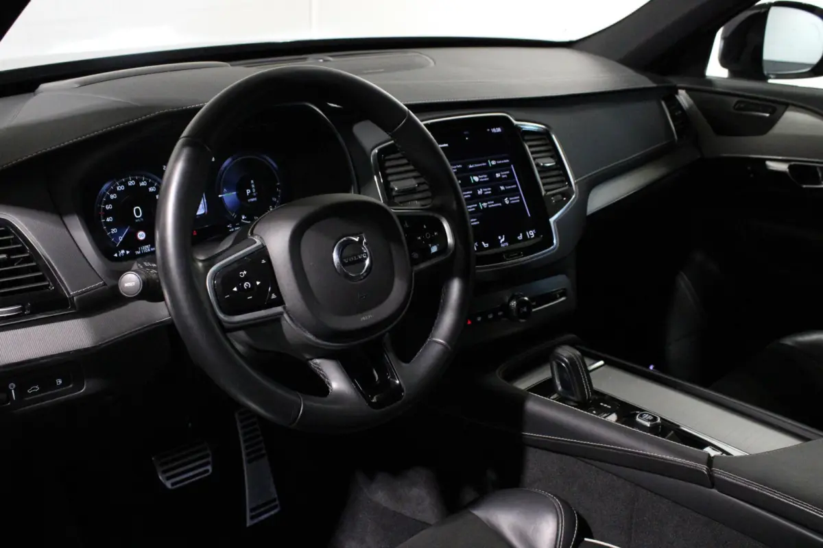 2.0 T8 Recharge AWD R-Design | H/K | PANO | Elektrisch verstelbare zetels