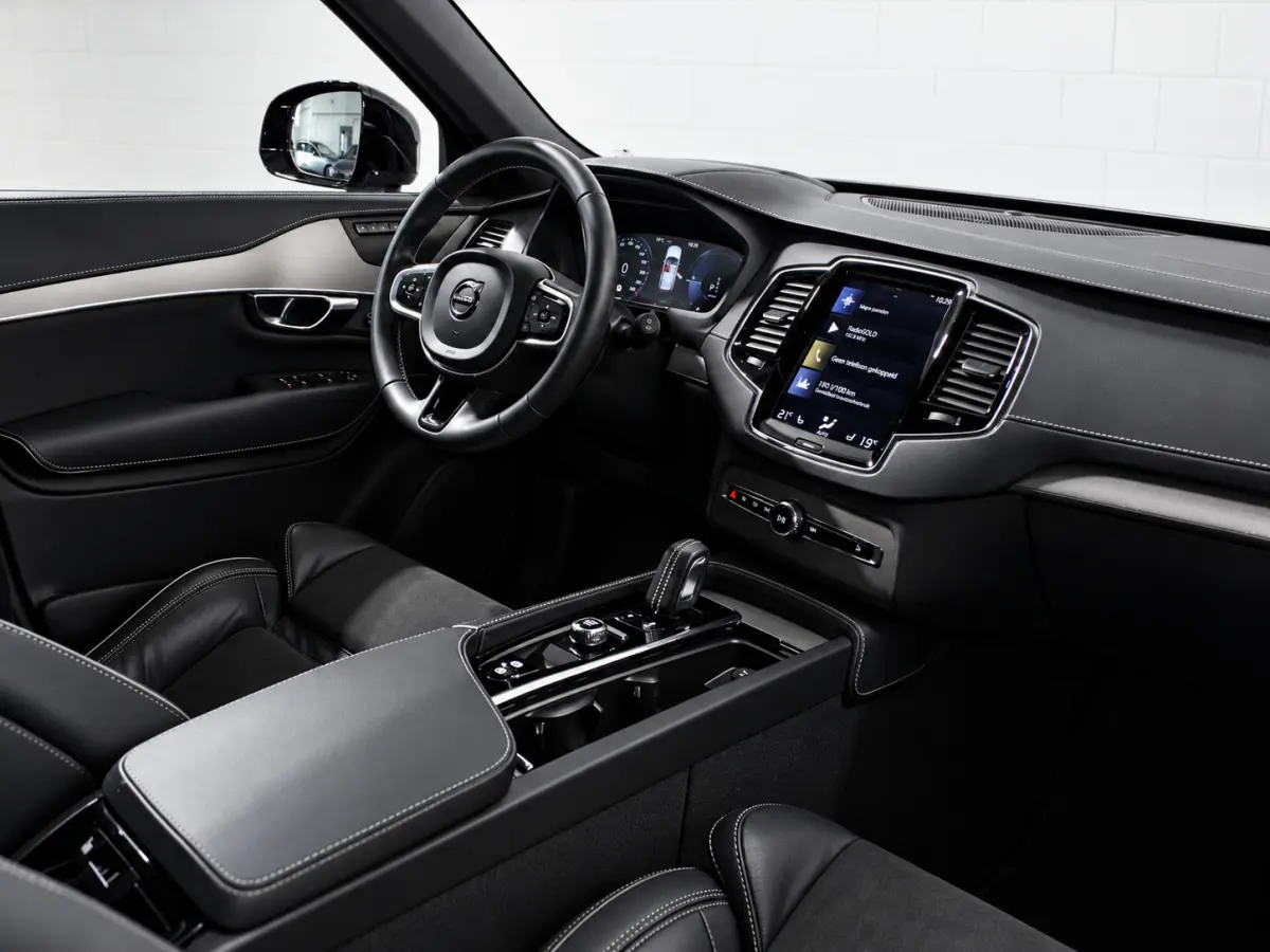 2.0 T8 Recharge AWD R-Design | H/K | PANO | Elektrisch verstelbare zetels