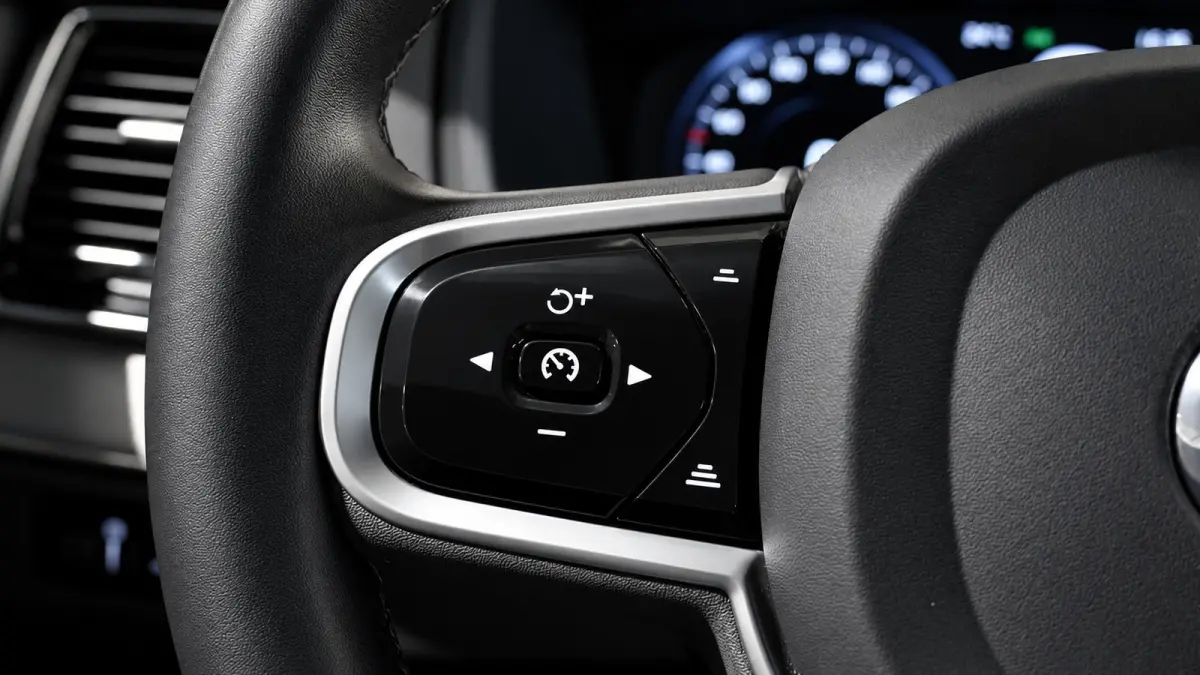 2.0 T8 Recharge AWD R-Design | H/K | PANO | Elektrisch verstelbare zetels