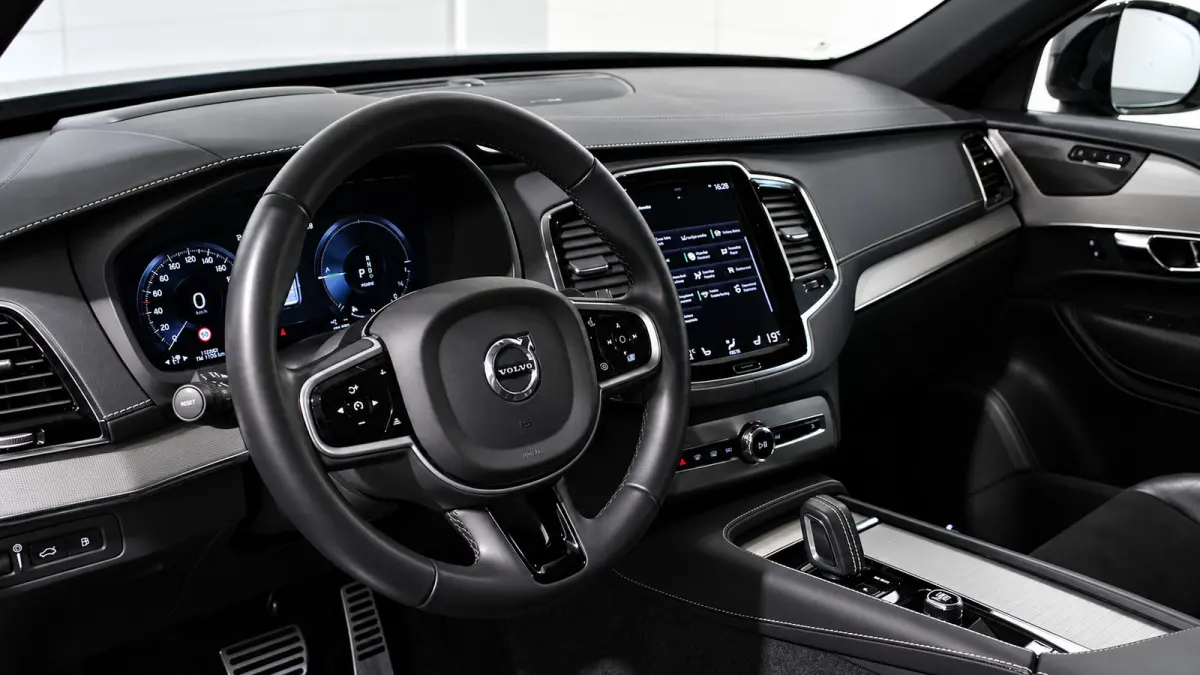 2.0 T8 Recharge AWD R-Design | H/K | PANO | Elektrisch verstelbare zetels