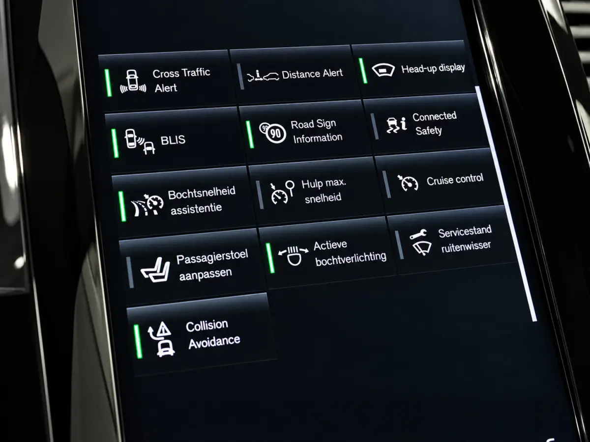 2.0 T8 Recharge AWD R-Design | H/K | PANO | Elektrisch verstelbare zetels