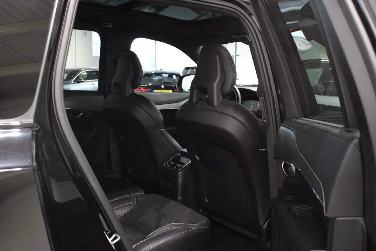 2.0 T8 Recharge AWD R-Design | H/K | PANO | Elektrisch verstelbare zetels
