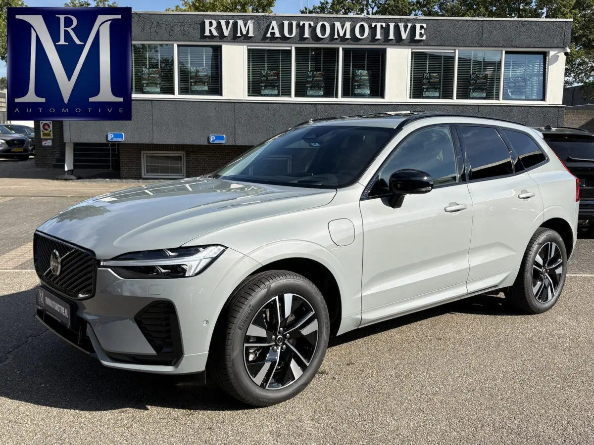 2.0 T6 Plug-in hybrid AWD Plus Dark HEAD-UP DISPLAY | 2026!| HARMAN KARDON| PANO| MEMORY STOELEN| PILOT ASSIST| 360 CAMERA|
