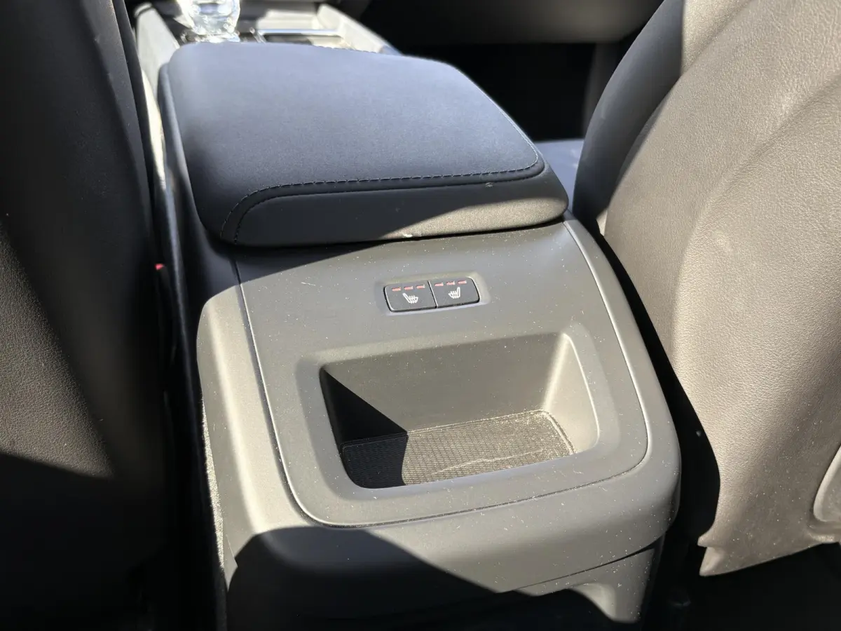 2.0 T6 Plug-in hybrid AWD Plus Dark HEAD-UP DISPLAY | 2026!| HARMAN KARDON| PANO| MEMORY STOELEN| PILOT ASSIST| 360 CAMERA|
