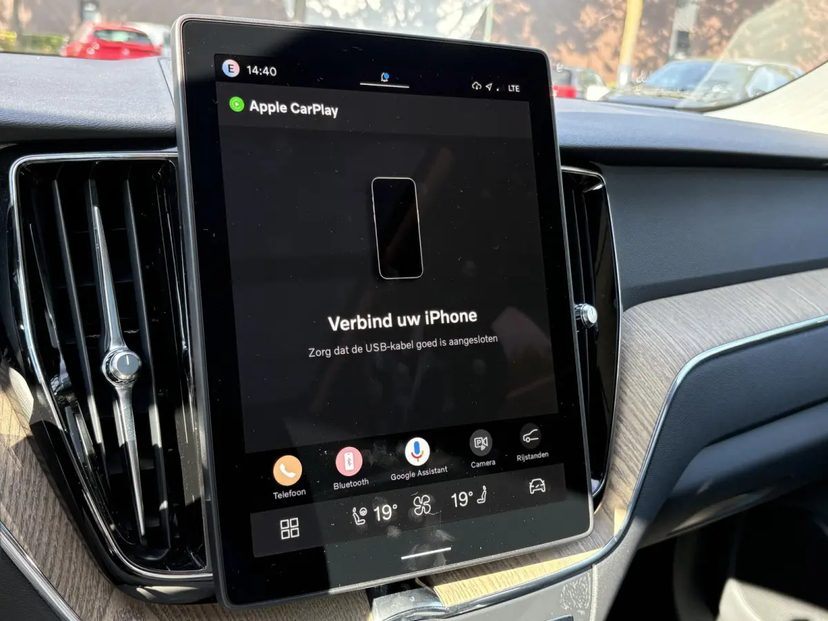 2.0 T6 Plug-in hybrid AWD Plus Dark HEAD-UP DISPLAY | 2026!| HARMAN KARDON| PANO| MEMORY STOELEN| PILOT ASSIST| 360 CAMERA|