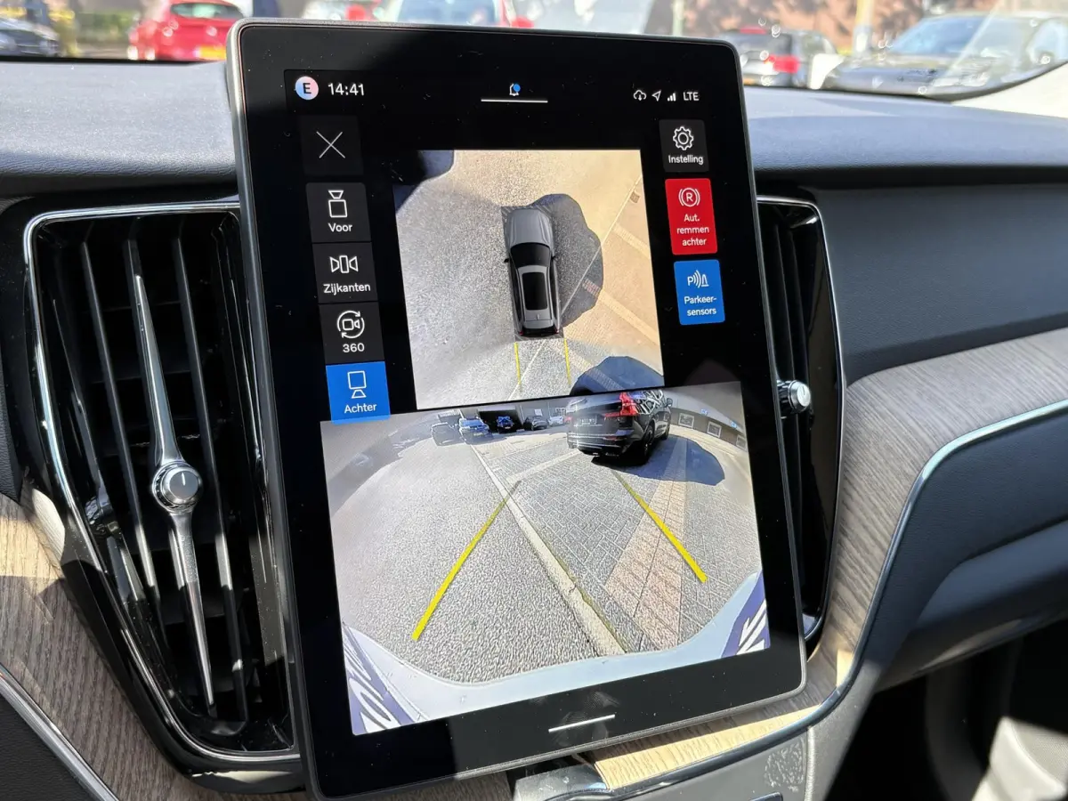 2.0 T6 Plug-in hybrid AWD Plus Dark HEAD-UP DISPLAY | 2026!| HARMAN KARDON| PANO| MEMORY STOELEN| PILOT ASSIST| 360 CAMERA|