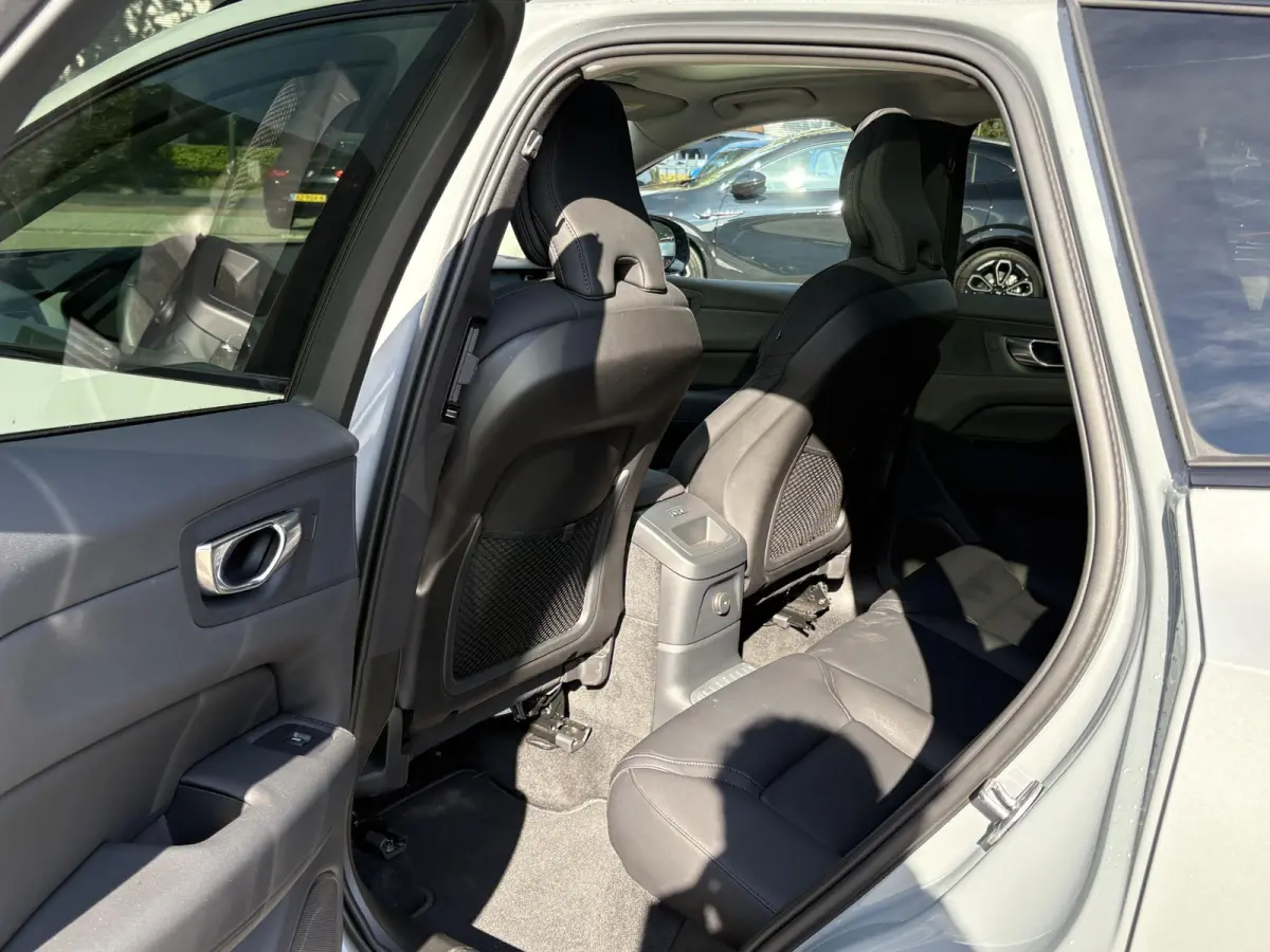 2.0 T6 Plug-in hybrid AWD Plus Dark HEAD-UP DISPLAY | 2026!| HARMAN KARDON| PANO| MEMORY STOELEN| PILOT ASSIST| 360 CAMERA|
