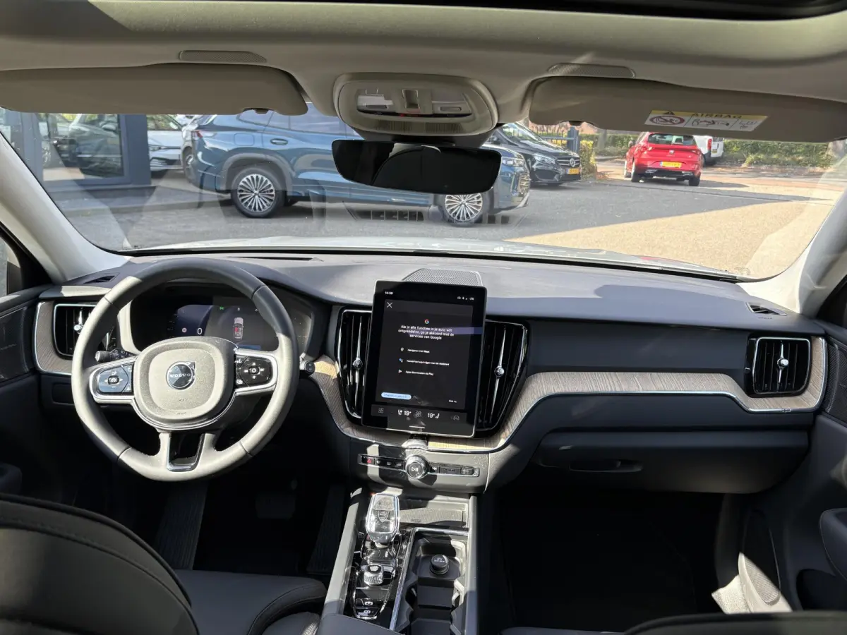 2.0 T6 Plug-in hybrid AWD Plus Dark HEAD-UP DISPLAY | 2026!| HARMAN KARDON| PANO| MEMORY STOELEN| PILOT ASSIST| 360 CAMERA|