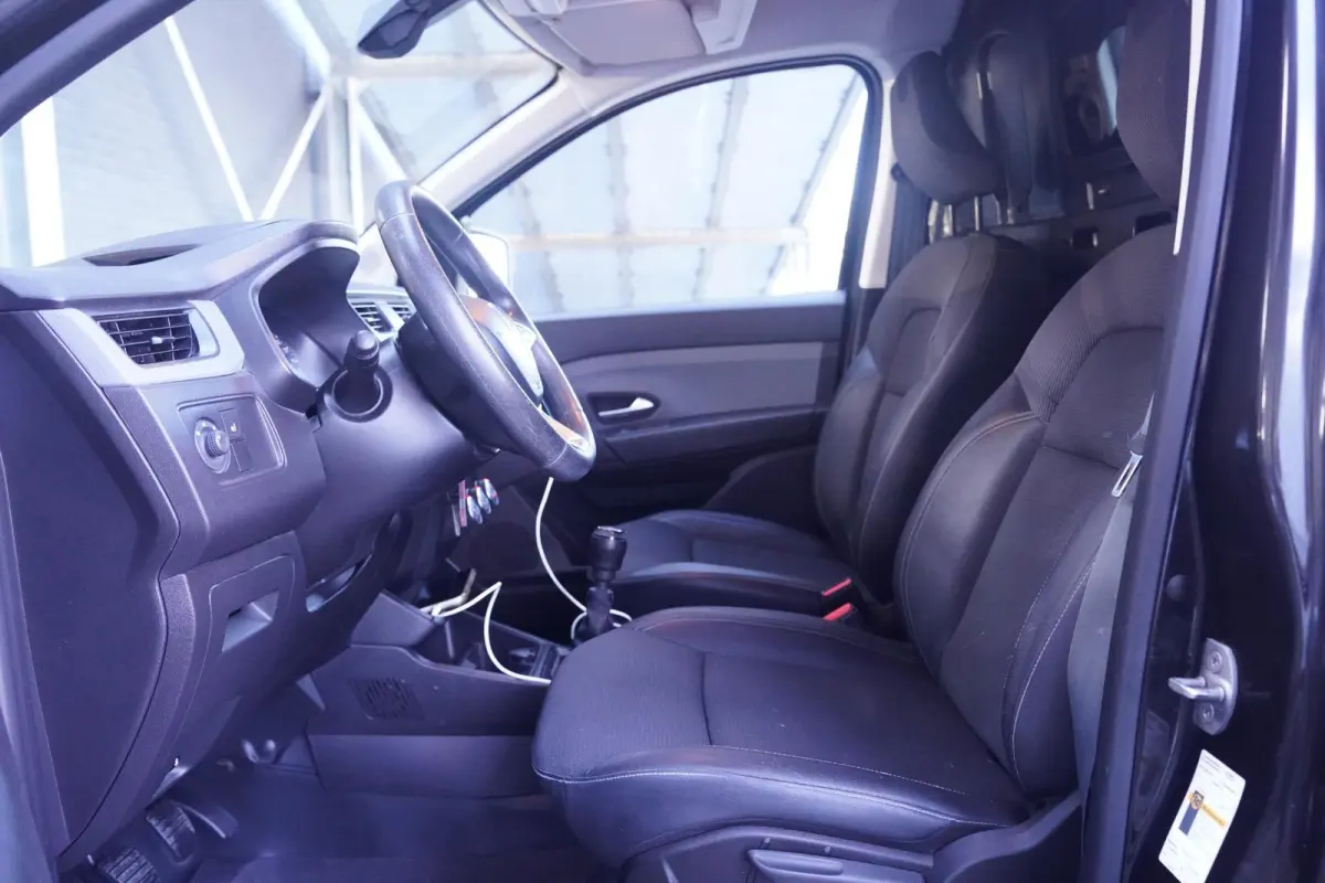 1.5 DCi 95 pk L1 Airco, Apple Carplay, Trekhaak Elek. Pakket, PDC achter, 2-Zits