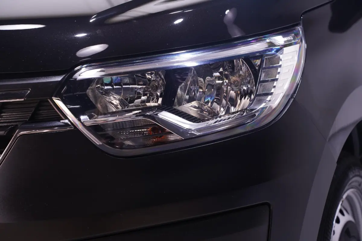 1.5 DCi 95 pk L1 Airco, Apple Carplay, Trekhaak Elek. Pakket, PDC achter, 2-Zits