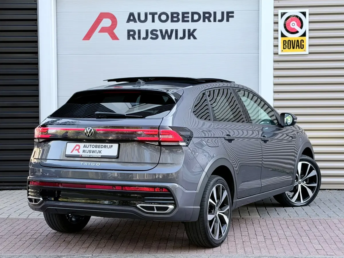 1.5 TSI R-Line Pano/Keyless/Camera