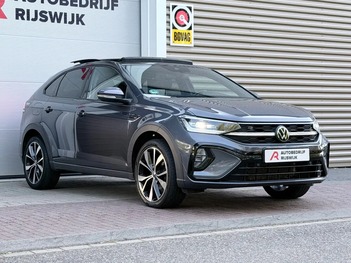 1.5 TSI R-Line Pano/Keyless/Camera