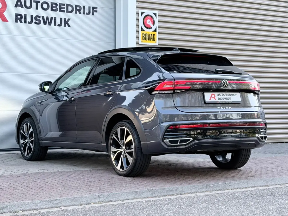 1.5 TSI R-Line Pano/Keyless/Camera