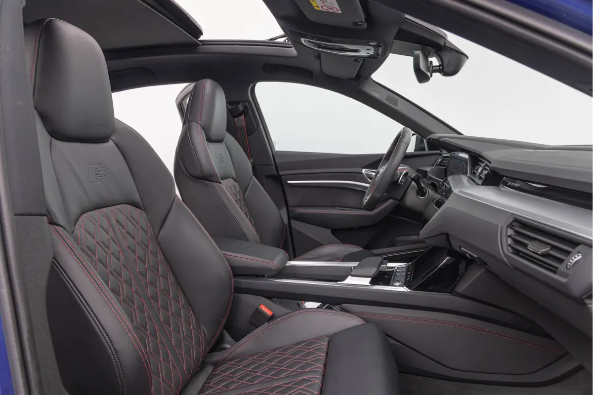 55 Quattro 115kwh 408pk S-stoelen Pano B&O Trekhaak