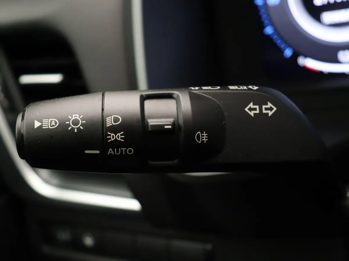 1.5 e-Power N-Connecta | 360 graden camera | Pro Pilot | Full Led | Stoel & Stuurverwarming | Panoramadak |
