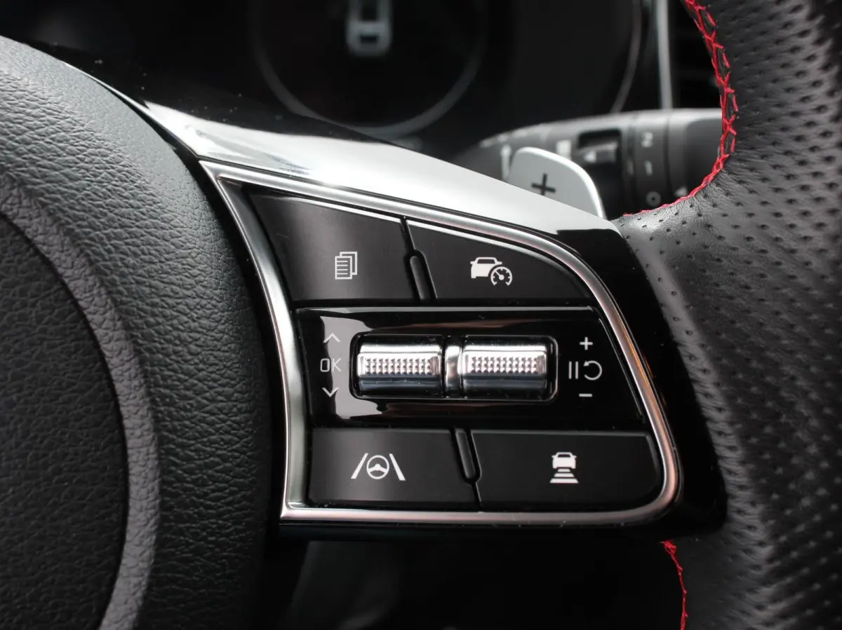 1.6 T-GDi 204pk! Automaat GT Navigatie Apple CarPlay /  Android Auto Camera Adaptieve Cruise Control Stoelverwarming Keyless Entery DAB Parkeersensoren