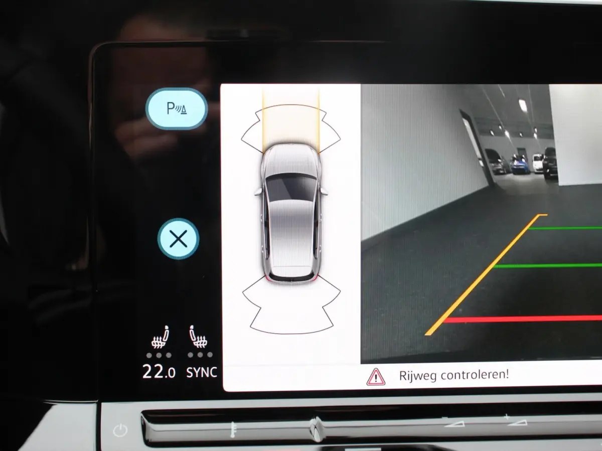1.5 eTSI 150pk DSG Style Navigatie DAB Camera Lane Assist LED Adaptive Cruise Control Keyless Go Stoelverwarming Lichtmetalen Velgen