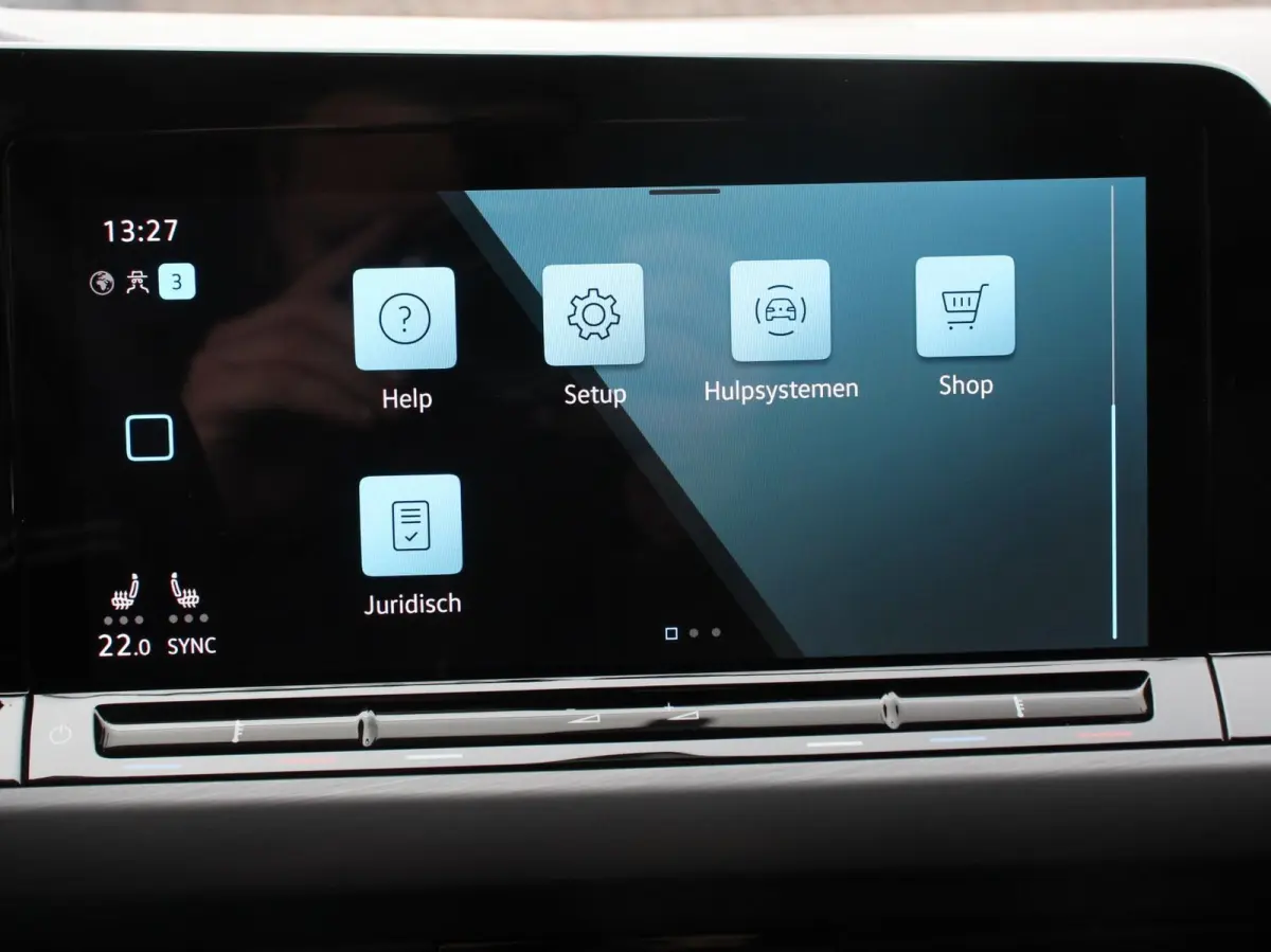 1.5 eTSI 150pk DSG Style Navigatie DAB Camera Lane Assist LED Adaptive Cruise Control Keyless Go Stoelverwarming Lichtmetalen Velgen