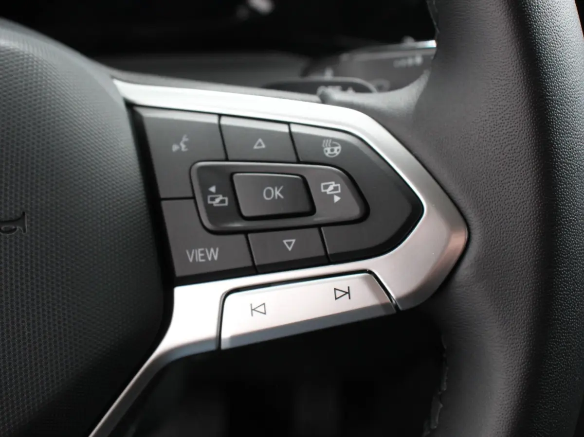 1.5 eTSI 150pk DSG Style Navigatie DAB Camera Lane Assist LED Adaptive Cruise Control Keyless Go Stoelverwarming Lichtmetalen Velgen