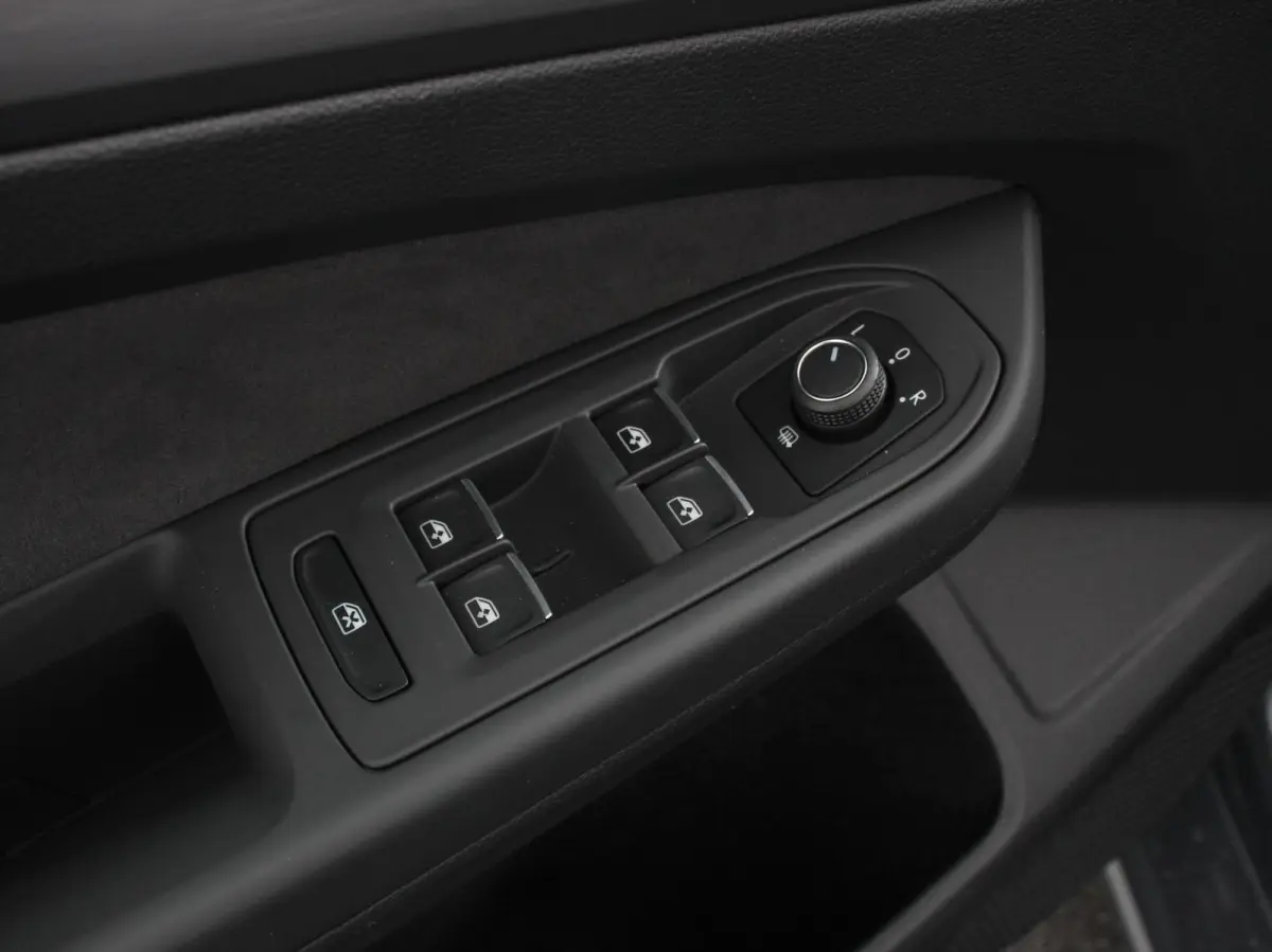 1.5 eTSI 150pk DSG Style Navigatie DAB Camera Lane Assist LED Adaptive Cruise Control Keyless Go Stoelverwarming Lichtmetalen Velgen