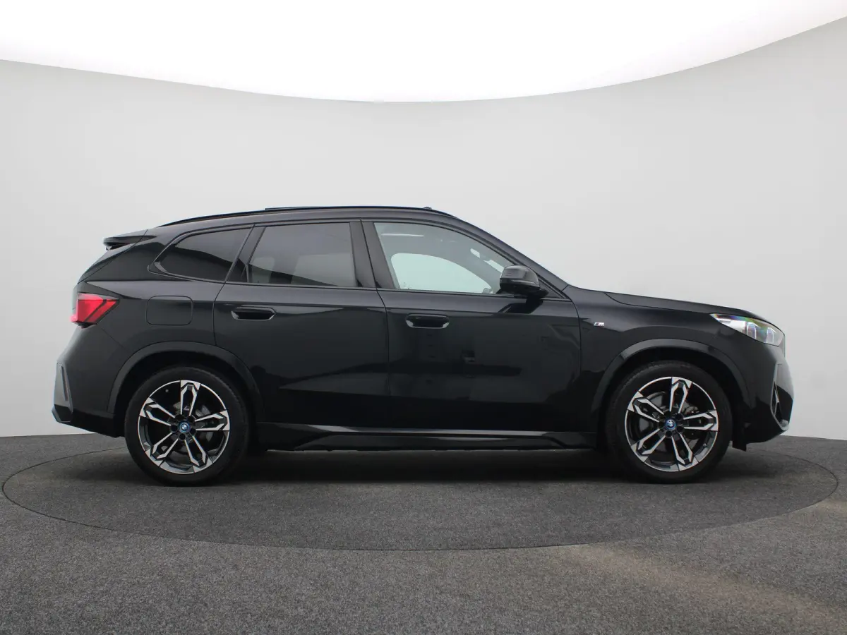 xDrive30 | M Sport | Trekhaak | Comfort pakket | Driving Assistant Plus | Innovation Pack | Travel Pack |