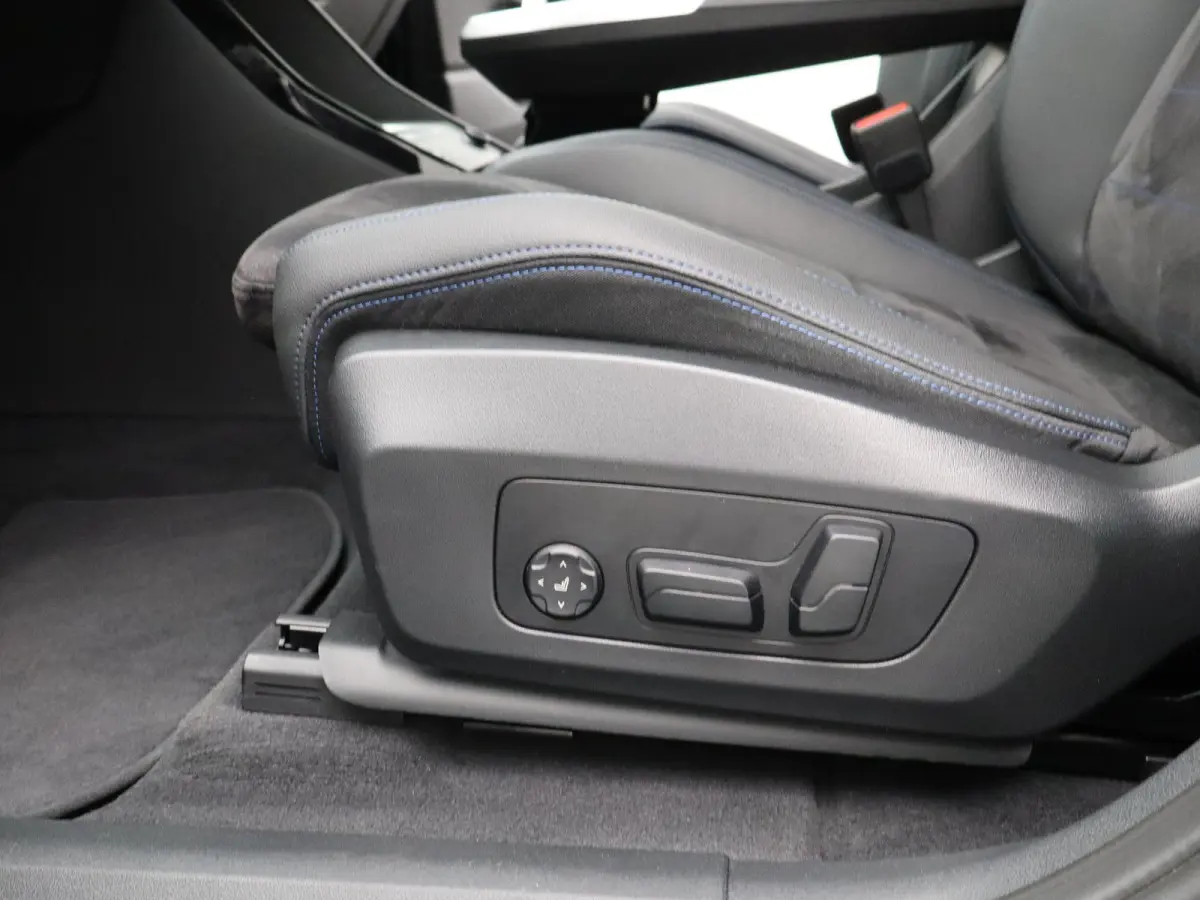 xDrive30 | M Sport | Trekhaak | Comfort pakket | Driving Assistant Plus | Innovation Pack | Travel Pack |