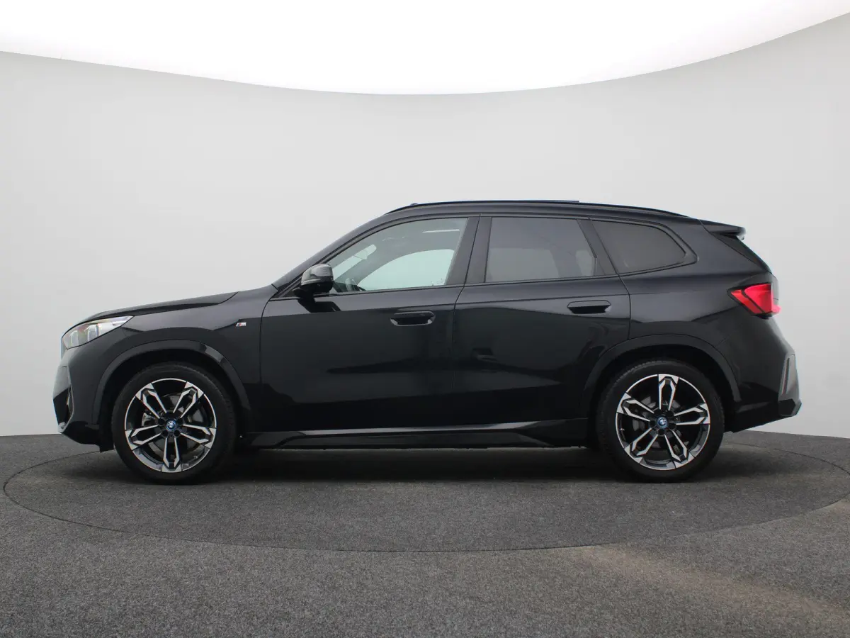 xDrive30 | M Sport | Trekhaak | Comfort pakket | Driving Assistant Plus | Innovation Pack | Travel Pack |