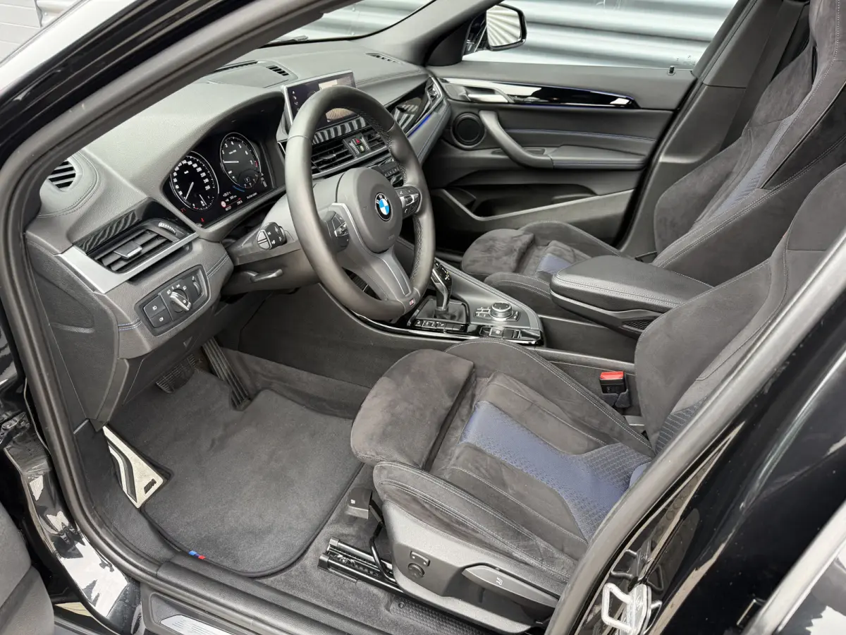 sDrive18i M-Sport X Pano/Camera/Alcantara